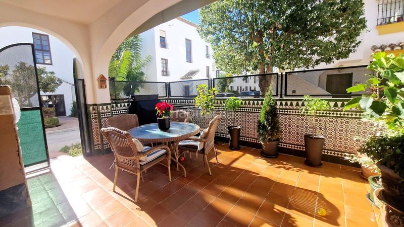 Foto 6f281241-db50-40c9-bd4b-f045696ab240. Casa adossada amb xemeneia piscina a Mijas golf Mijas