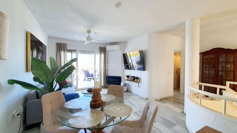Foto e8fddc72-bcb8-4a23-9c75-d3ed014bfda2. Casa adossada amb aparcament piscina a El Faro de Calaburra - Chaparral Mijas