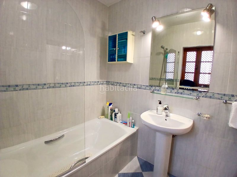 Foto 22de8357-7555-421c-bc0b-c6a5fc86d694. Casa adossada amb xemeneia calefacció a Centro ciudad Fuengirola
