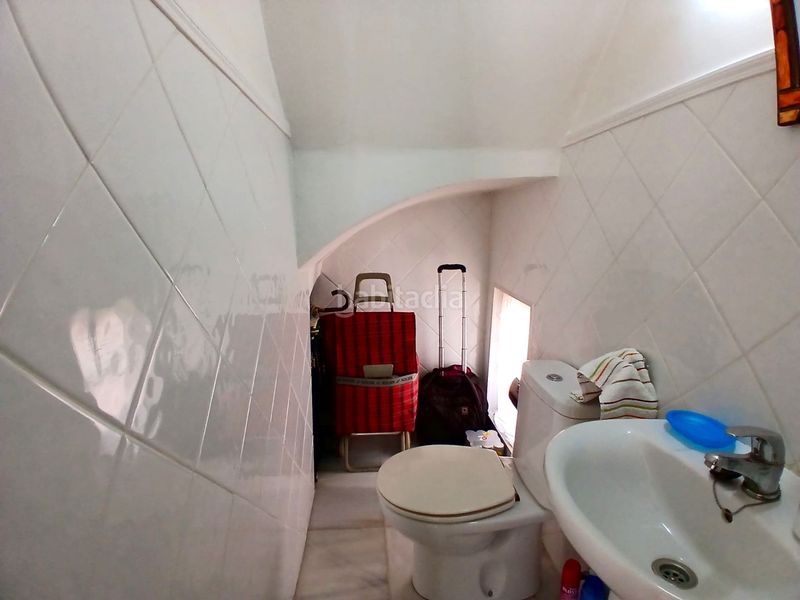 Foto 2d526c4f-9de9-45a8-aa52-ceff1c94daf3. Casa adossada amb xemeneia calefacció a Centro ciudad Fuengirola