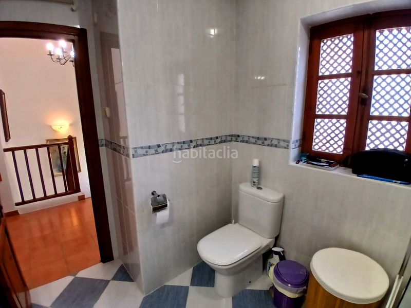 Foto a4e640dd-195d-481f-9703-fdd979db42a1. Casa adossada amb xemeneia calefacció a Centro ciudad Fuengirola