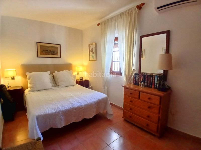 Foto f6abac01-2a36-4f9a-ac32-bb2be6525a2c. Casa adossada amb xemeneia calefacció a Centro ciudad Fuengirola