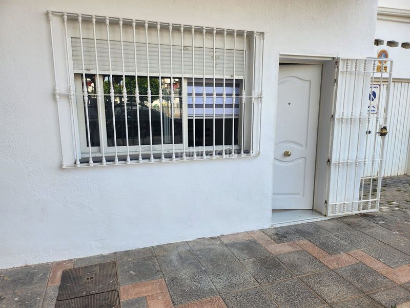 Foto ca75175d-e12d-41f8-b205-70c98553d8b0. Planta baixa amb piscina a Los Árboles Mijas