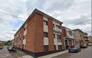 Car parking  Avinguda morrot. Plazas de aparcamiento en venta en olot calle puigsacalm