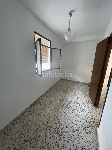 Foto f980809e-755e-43ec-ba1a-042dc87ba692. Casa a El Carmen - La Barrera Lucena
