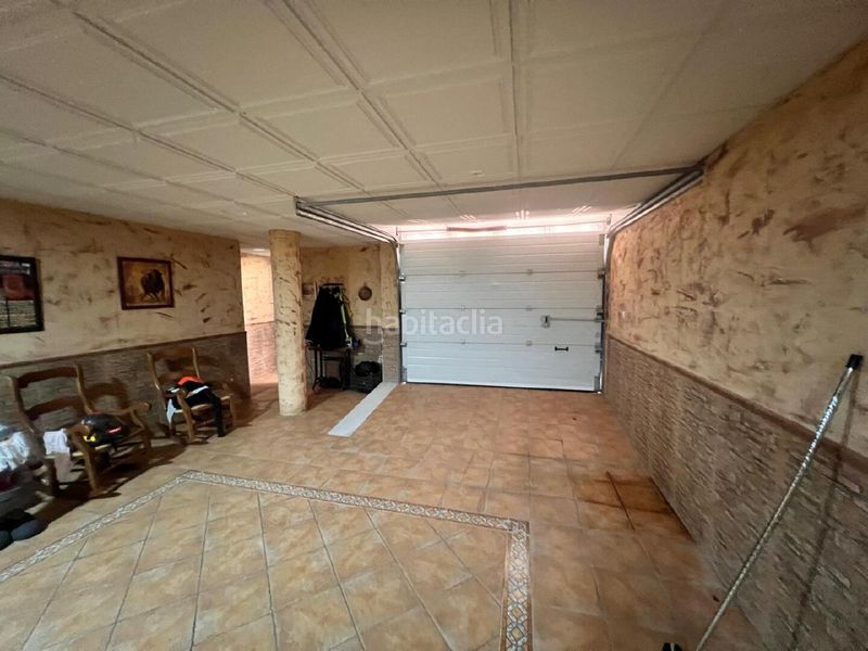 Foto c7f7588d-4550-4c54-a3da-37ca03d74e9f. Casa en jardín Lucena Lucena