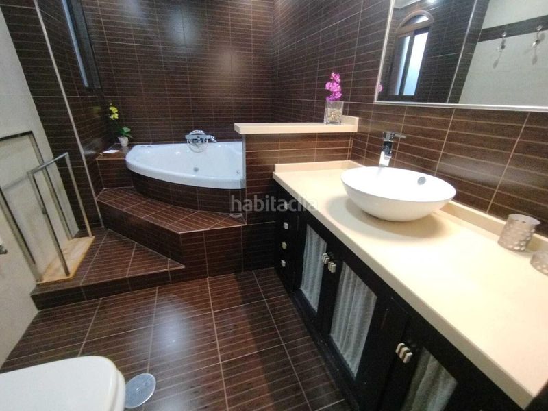Foto ffe4a0e8-88c8-411d-8552-866c65338699. Casa a Cabra