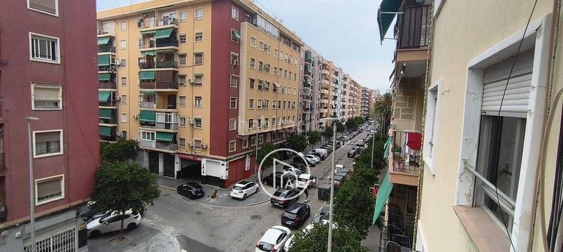 Foto b873f21c-1f87-4f86-814b-80e14d4e8f2e. Pis amb calefacció a Aiora Valencia