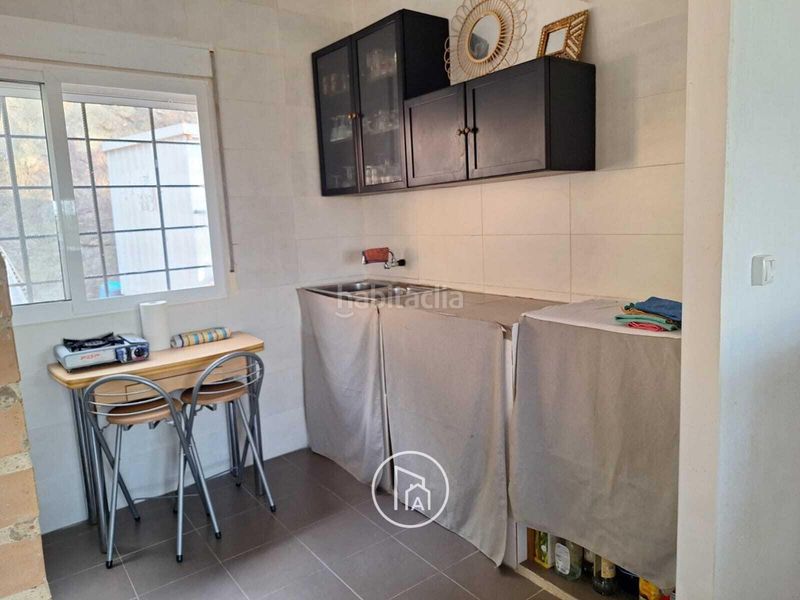 Foto 0c7139d1-bc18-48f8-8f0c-dac8b3b24b78. Casa amb aparcament a Estivella