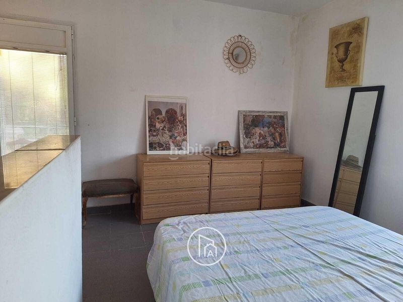 Foto a967ffa5-d792-4265-b5dd-fd4bdb1b0a66. Casa amb aparcament a Estivella