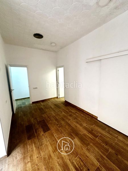 Foto 7c52733e-3733-43fa-a711-db5a50f518cb. Planta baixa amb calefacció a Barrio de Campanar Valencia