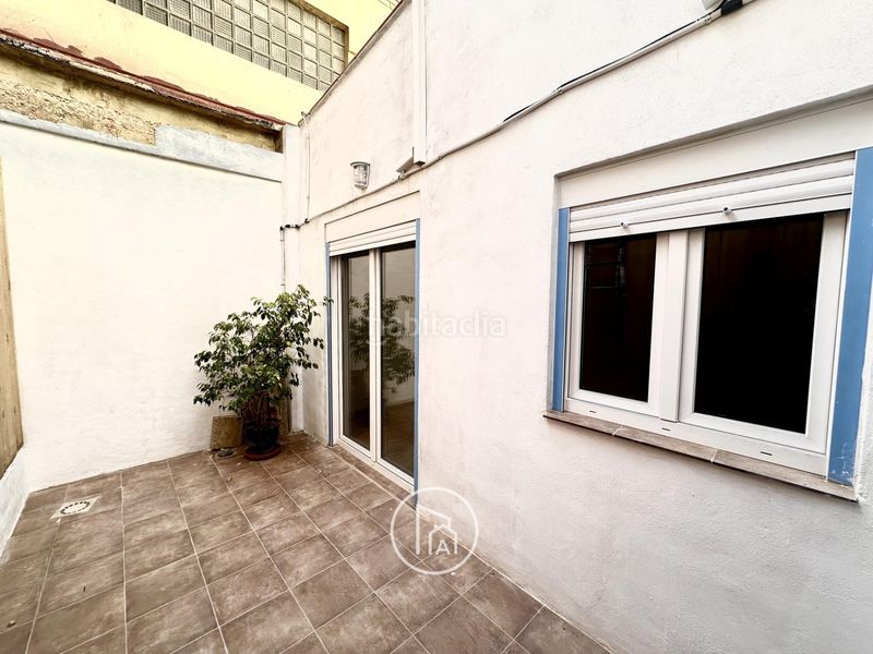 Foto f1c50703-e7a1-4a29-8863-78332182dd1b. Planta baixa amb calefacció a Barrio de Campanar Valencia