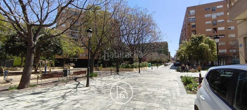 Foto 0eeb629e-b2b1-4373-8362-5f850b31aef7. Casa adossada a Torrefiel Valencia