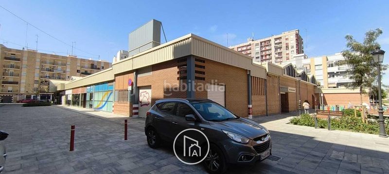 Foto 25629c61-fedb-4477-a560-89625ce20c38. Casa adossada a Torrefiel Valencia