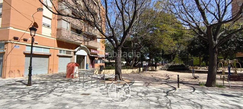 Foto c9ccb5a2-91d5-48ee-9d92-7e6ba0183b1c. Casa adossada a Torrefiel Valencia