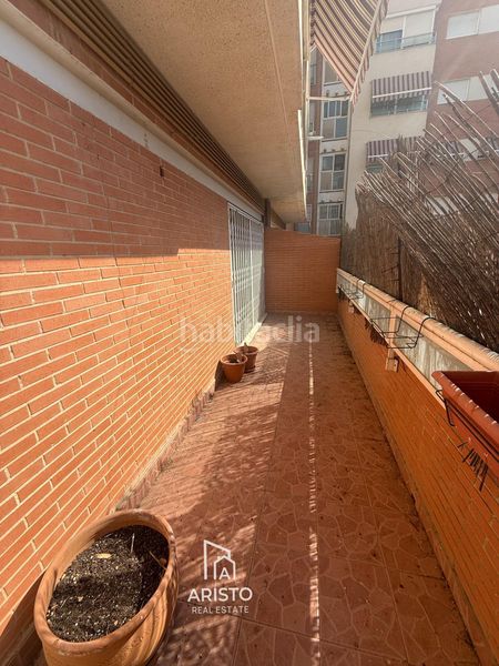 Foto b0eb2438-ba13-4a84-99d9-00bb95c983d9. Pis amb aparcament a El Carmen Manises
