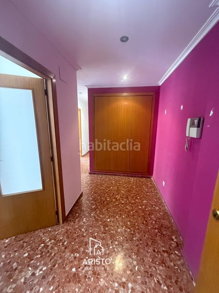 Foto c0c658ed-0f6a-47ed-acb9-b39bdd5a2aa9. Pis amb aparcament a El Carmen Manises