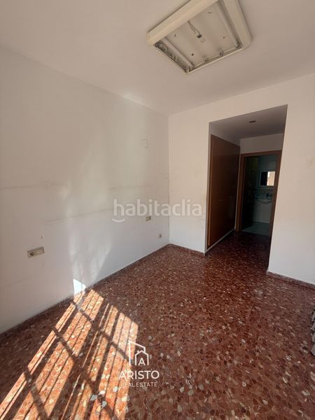 Foto d3fe645c-d9bd-4ae1-8f51-7d057cbccf24. Pis amb aparcament a El Carmen Manises