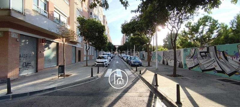 Foto 382e76b7-9b02-4f34-86df-f9ee0e95367c. Pis amb aparcament a El Carmen Manises