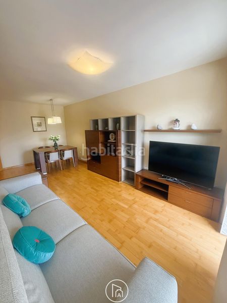 Foto cf67f3a6-6965-4e89-b7e2-eecc0afdbad4. Pis amb aparcament a Casas Verdes Paterna