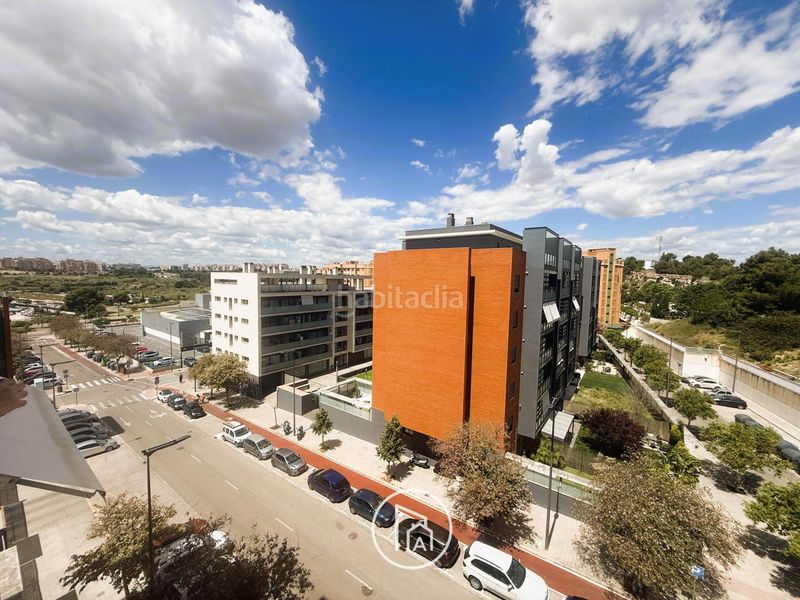 Foto cfb08734-6c37-4310-abc8-5cabf183ba77. Pis amb aparcament a Casas Verdes Paterna