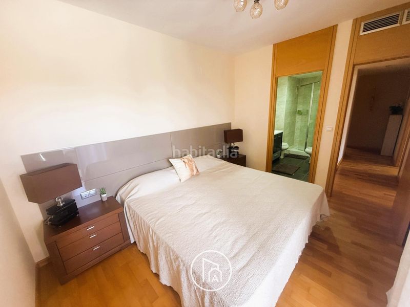 Foto db6b1e5a-ea4d-435a-b8e7-4358412220b1. Pis amb aparcament a Casas Verdes Paterna