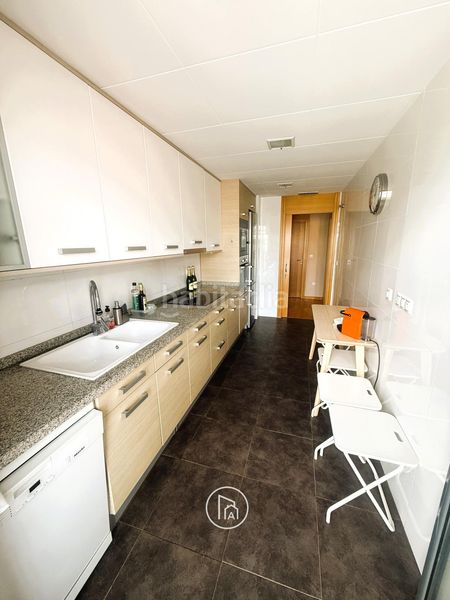 Foto e77071ce-2c11-4061-bedc-2d10c38fc555. Pis amb aparcament a Casas Verdes Paterna