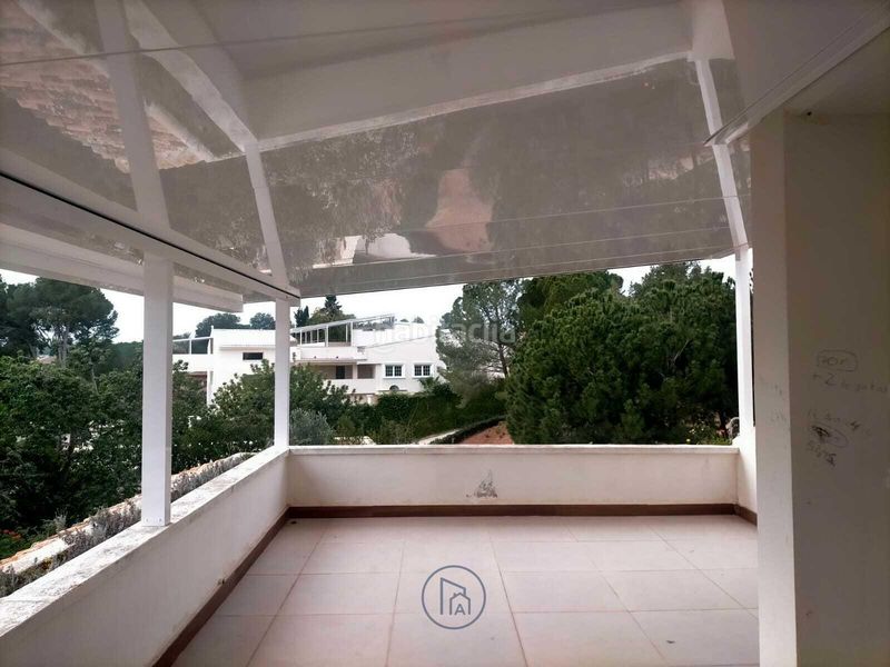Foto bacc62dd-2171-4c63-857c-4f513a208e61. Xalet amb calefacció aparcament piscina a Las Pedrizas Chiva