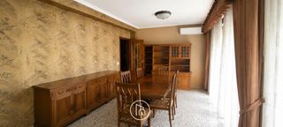 Appartement à Barrio Benicalap. Gran piso en benicalap  valencia !!!