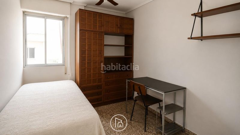 Foto b56a85d9-3268-4468-9047-e50e86745401. Pis amb aparcament a Barrio Benicalap Valencia