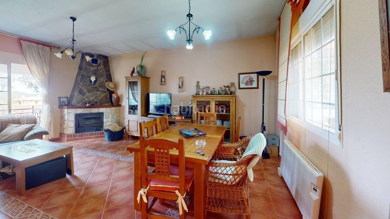 Foto 4578aa40-6271-45e3-a13d-d465e205071c. Chalet mit heizung pool in Albalate de Zorita