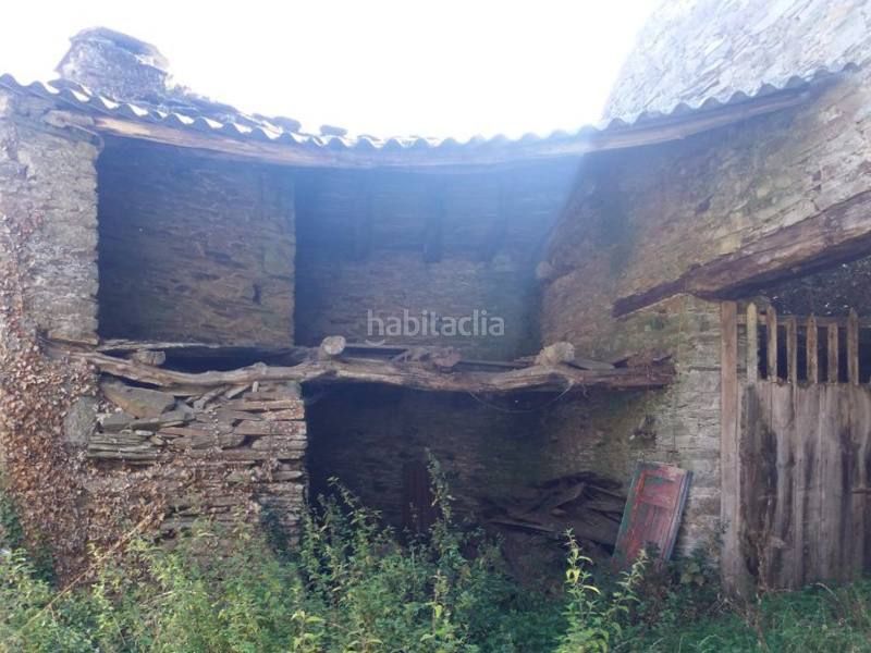 Foto 2b106653-1453-4d88-9320-b567f425037d. Casa amb aparcament a Castroverde