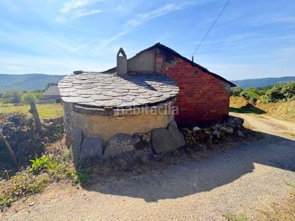 Foto 3bd69ecc-2418-4854-895f-6711cf0d9b94. Casa amb aparcament a Baleira