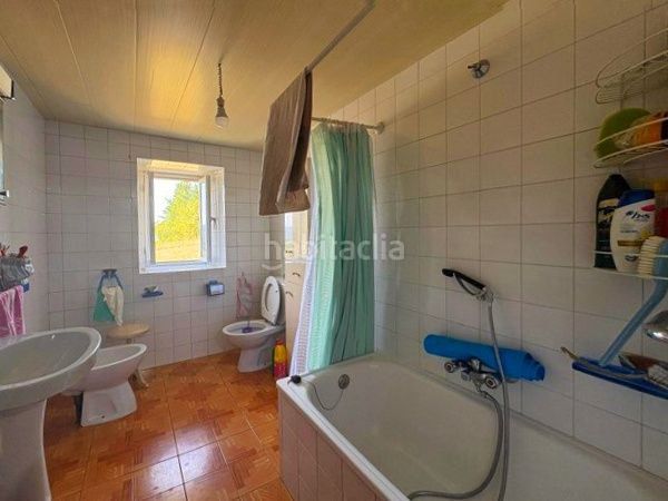 Foto ca7ffce2-214d-46ed-be3d-ab59650c95ef. Casa amb aparcament a Baleira