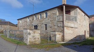 Casa a Friol. Se vende casa a reformar en friol