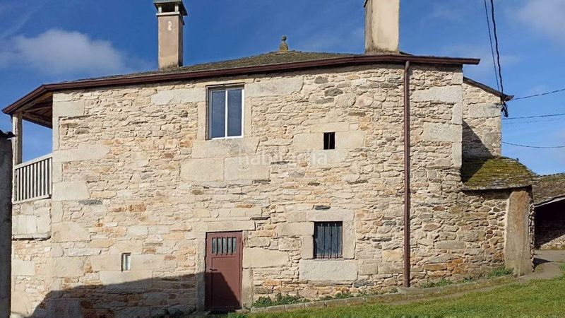Foto d8e6bb03-364d-4ac5-9b4f-1d1b25cc4d09. Casa a Friol