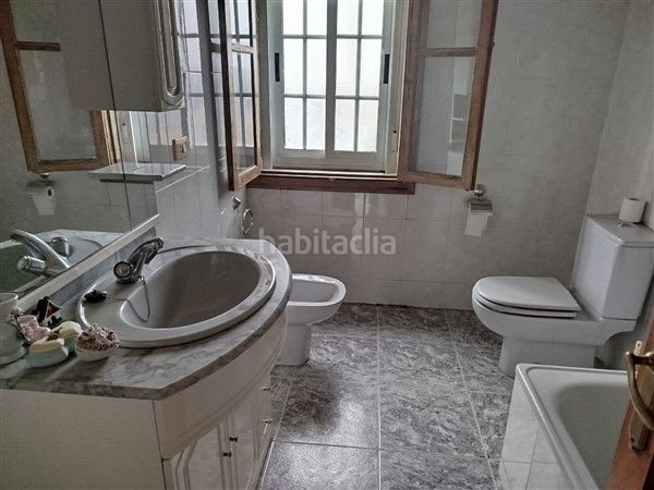 Foto f92524ec-e2a6-4eaf-b109-986dd2fdcd11. Casa a Pontenova (A)