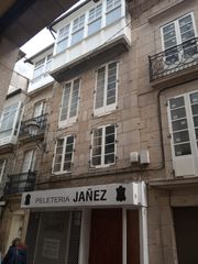 Building in Rúa San Pedro