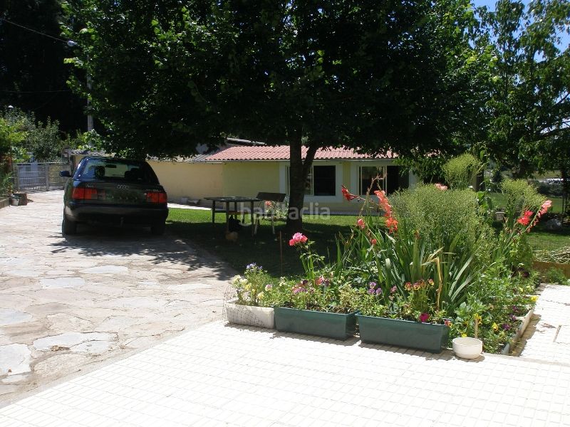 Foto e21fd689-d458-426a-b480-e278c01f93c6. Haus mit parking in Corgo (O)
