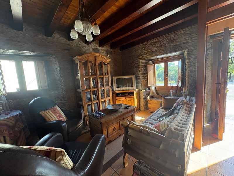 Foto 08559432-f11d-45e8-a502-8fe591657882. House with heating parking in Begonte