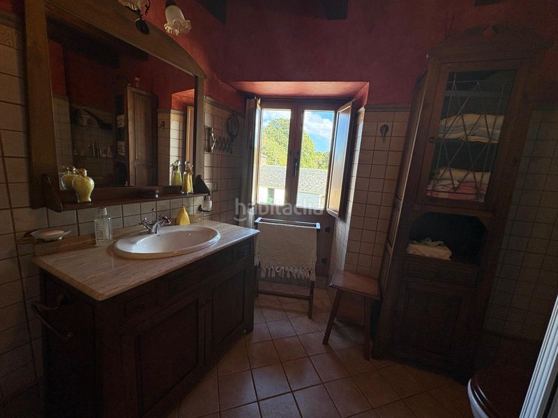Foto c183b8ef-97cc-4f3e-88dd-b5f304f1fc1a. House with heating parking in Begonte
