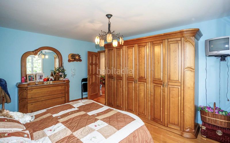 Foto b3668a09-aefc-46fc-9de0-b5faeed5b7e1. Haus mit heizung parking in Pastoriza (A)