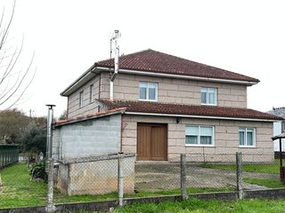 Maison à Taboada. Se vende casa en taboada