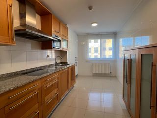 Pis  Rúa alcalde xosé novo freire. Se vende piso en zona avenida de madrid