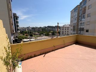 Piso  Rúa otero pedrayo. Se vende piso en la zona de  avda coruña / río sil