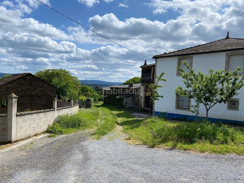 Foto d83640a7-9860-4efe-bd92-4cce26965003. Casa amb aparcament a Guntín