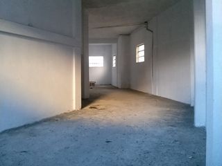 Lloguer Local Comercial  Rúa río ulla. Se alquila bajo comercial en zona fonte dos ranchos