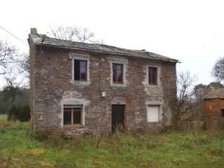 Casa  Lugar ponte. Se vende casa a reformar en castro de rey