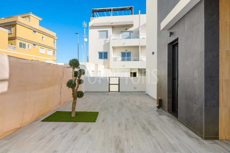 Foto 6fcdda4d-3049-44f2-b043-d0cf672ec460. Casa a Benijófar