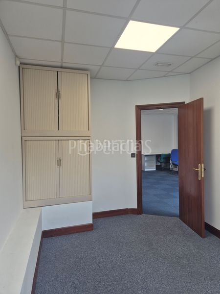 Foto 891090ad-0e63-4ef5-91e2-fdde4b4956c5. Miete büro in Loiu